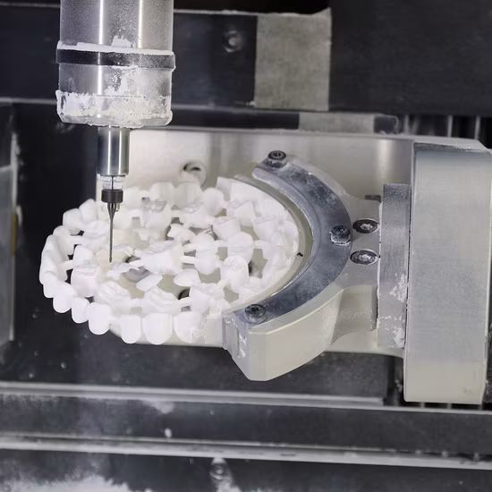 치과 실험실을 위한 5개의 축 CNC 치과 CAD 캠 지르코니아 조각 밀링 머신 중국 저렴한 최고의 치과 밀링 머신